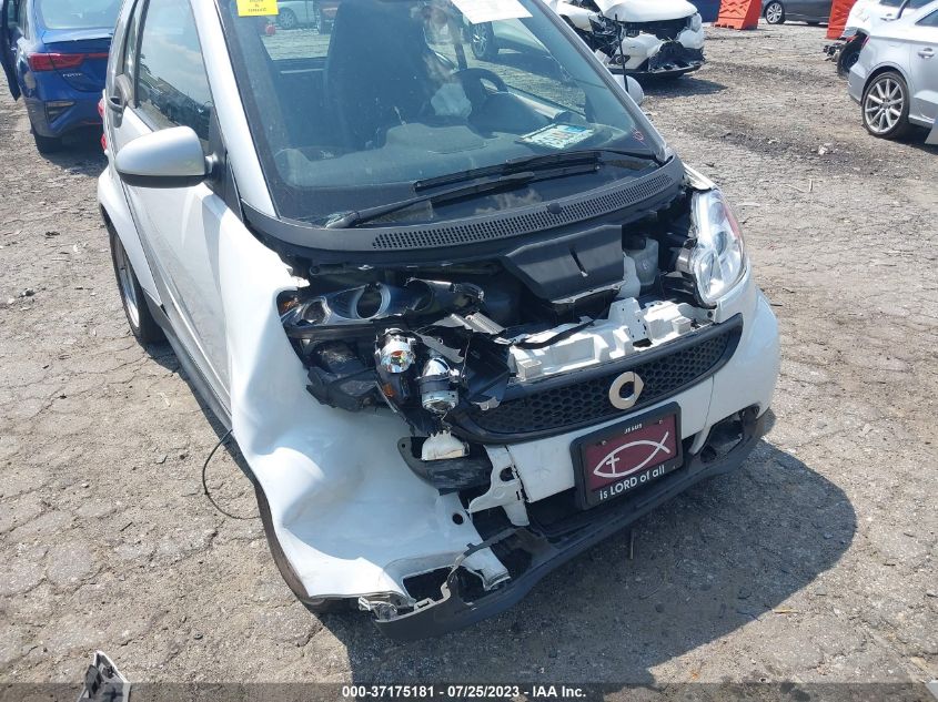 2015 SMART FORTWO PASSION/PURE WMEEJ3BA8FK798627