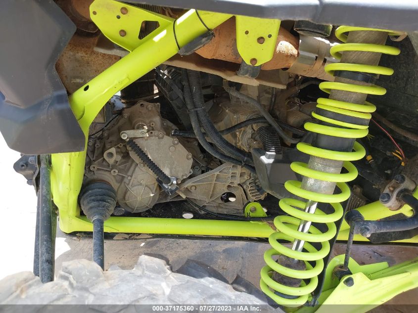 2021 CAN-AM MAVERICK X3 X MR TURBO RR - 3JBVWAV23MK000239