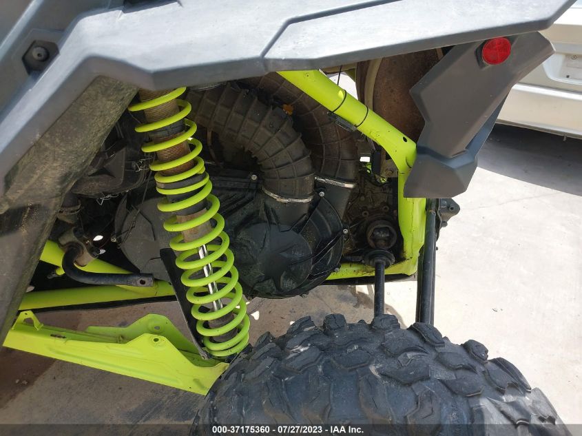 2021 CAN-AM MAVERICK X3 X MR TURBO RR - 3JBVWAV23MK000239