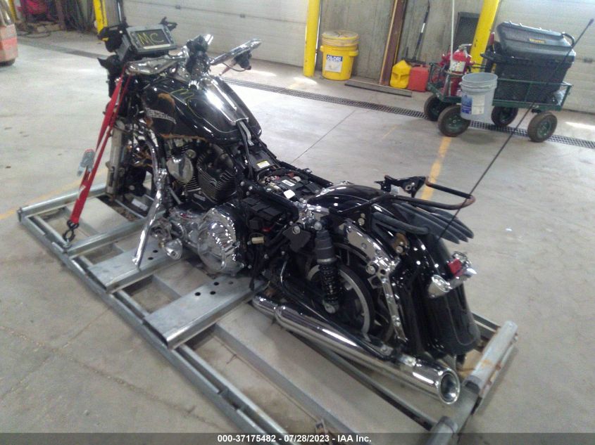 2015 HARLEY-DAVIDSON FLHXS STREET GLIDE SPECIAL - 1HD1KRM19FB675363