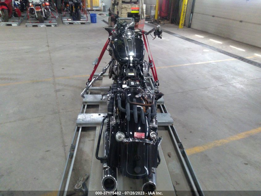 2015 HARLEY-DAVIDSON FLHXS STREET GLIDE SPECIAL - 1HD1KRM19FB675363