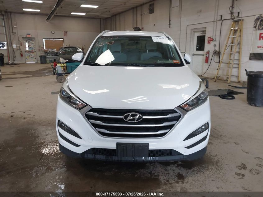 2017 HYUNDAI TUCSON SE - KM8J3CA44HU321537