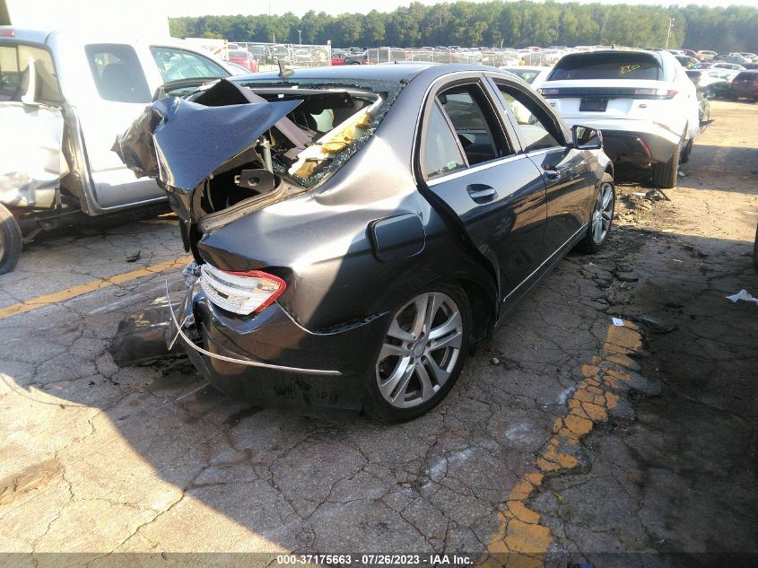 2013 MERCEDES-BENZ C-CLASS C 250 - WDDGF4HB2DA743386