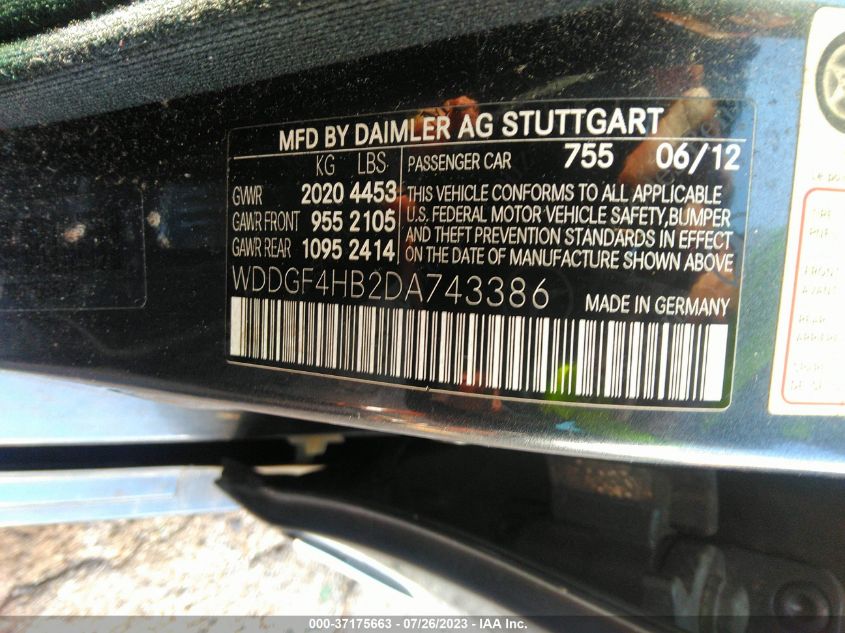 2013 MERCEDES-BENZ C-CLASS C 250 - WDDGF4HB2DA743386
