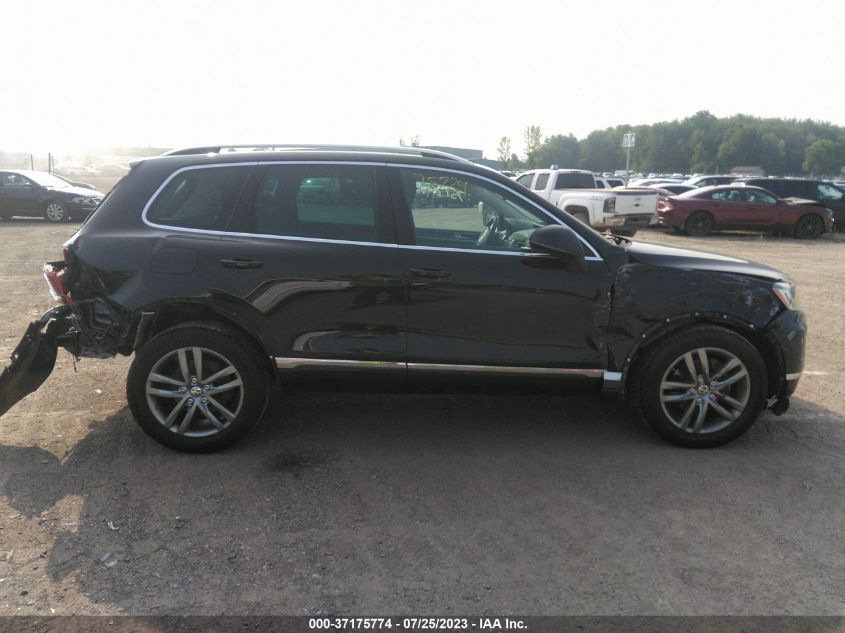 2015 VOLKSWAGEN TOUAREG V6 TDI - WVGEP9BP5FD008186