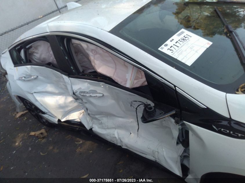 2018 CHEVROLET VOLT PREMIER - 1G1RD6S57JU109338