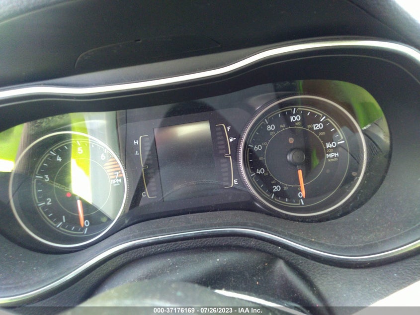 VIN 1C4PJLCB7KD382338 2019 JEEP CHEROKEE LATITUDE