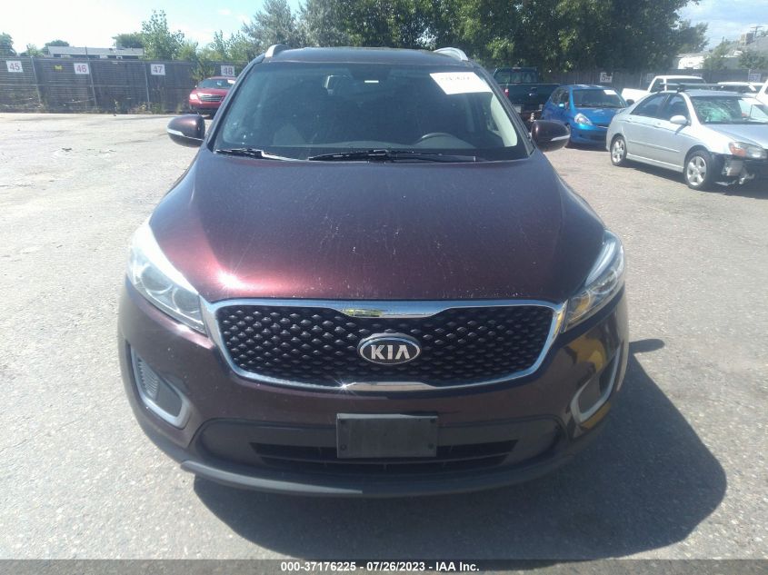 2016 KIA SORENTO LX - 5XYPGDA58GG063024