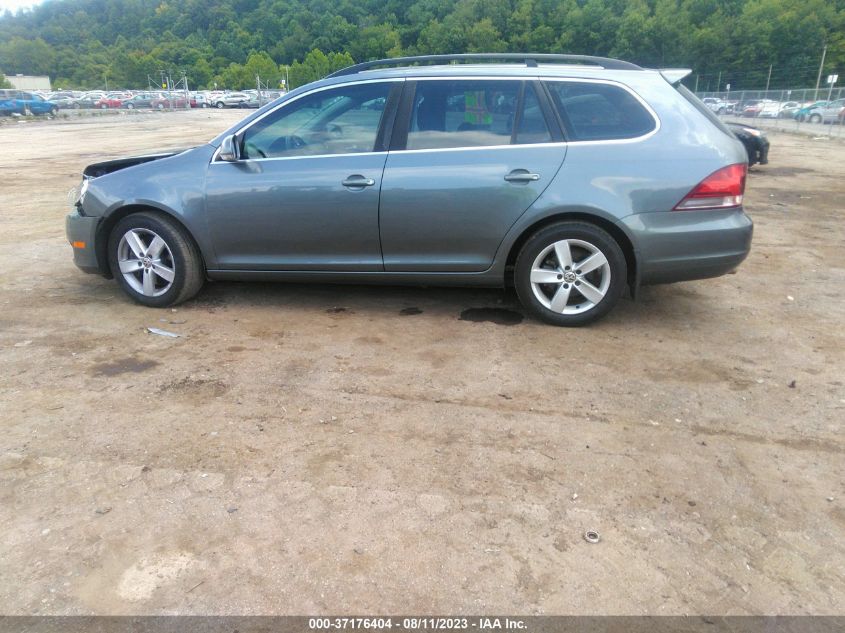 2013 VOLKSWAGEN JETTA SPORTWAGEN TDI - 3VWPL7AJ2DM604414