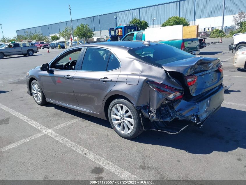 4T1R11AK3PU756463 Toyota Camry LE 3