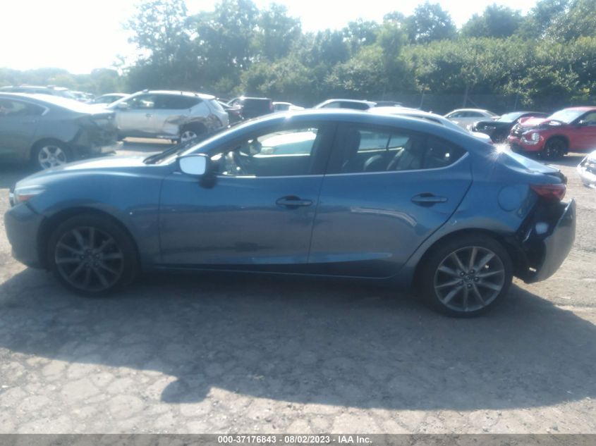 2018 MAZDA MAZDA3 4-DOOR TOURING 3MZBN1V36JM272664
