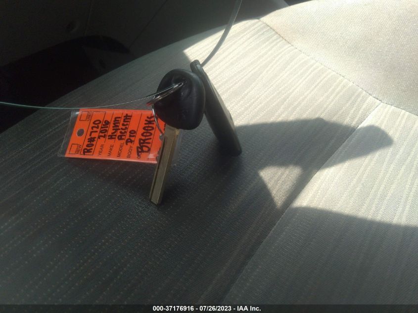 2016 HYUNDAI ACCENT SE - KMHCT4AE2GU007570