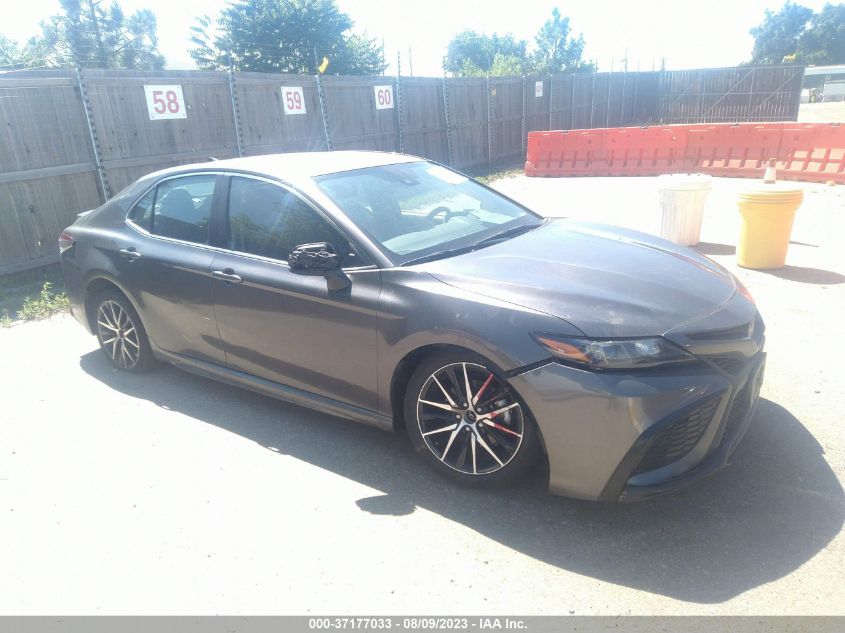2021 TOYOTA CAMRY SE - 4T1G11AK3MU415826