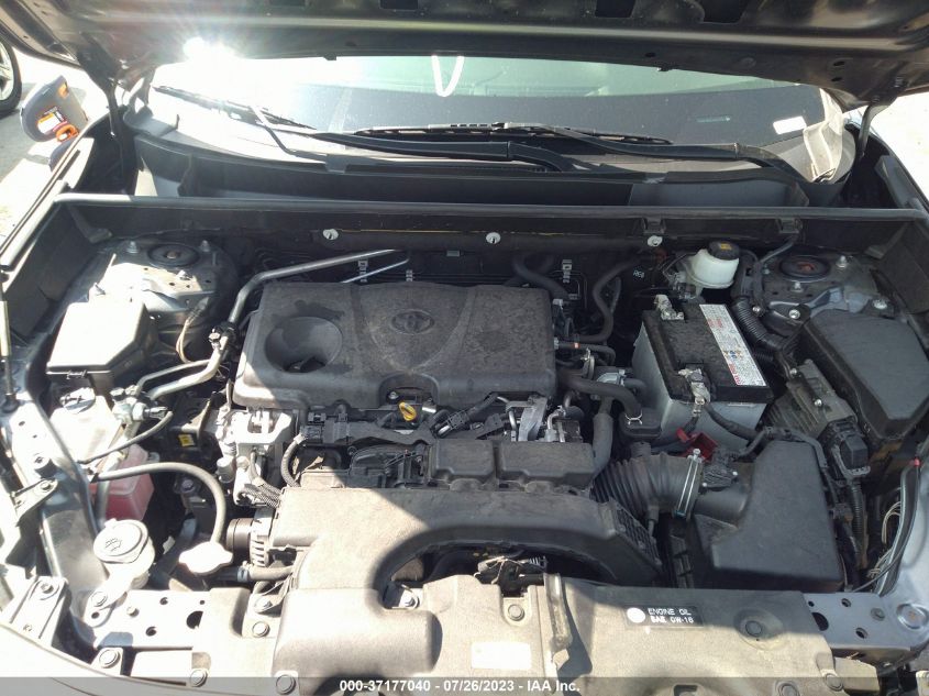 2019 TOYOTA RAV4 XLE - JTMP1RFV1KD011555