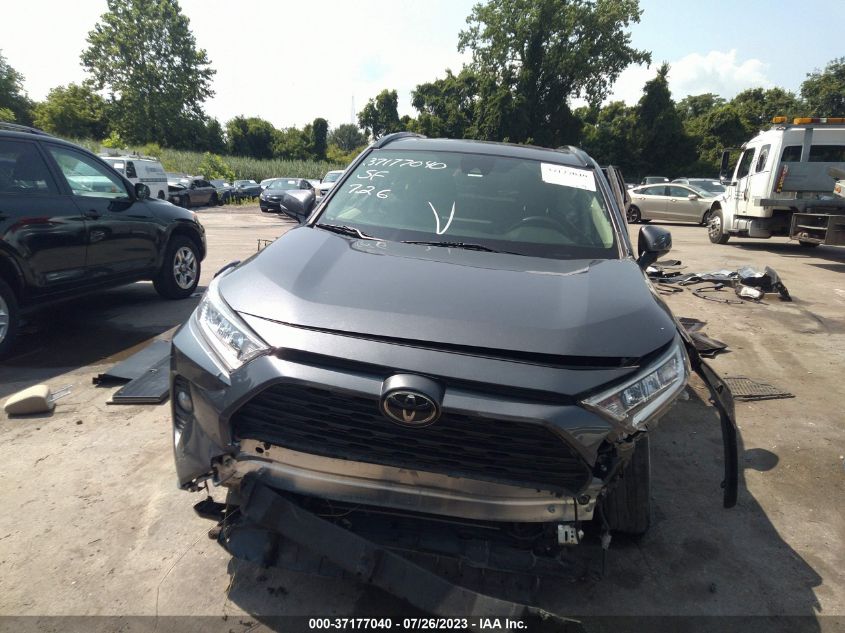 2019 TOYOTA RAV4 XLE - JTMP1RFV1KD011555