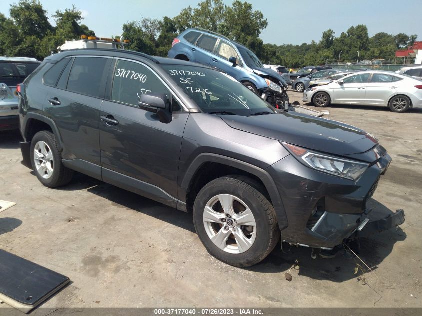 2019 TOYOTA RAV4 XLE - JTMP1RFV1KD011555