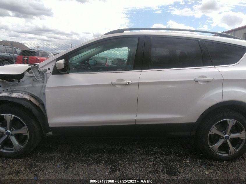 2017 FORD ESCAPE SE - 1FMCU9G94HUE09984