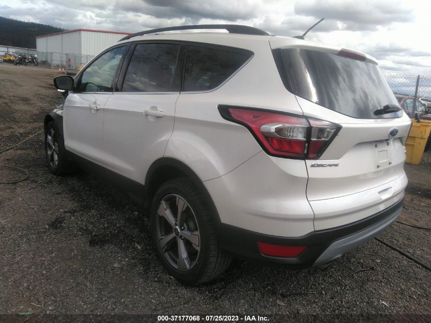 2017 FORD ESCAPE SE - 1FMCU9G94HUE09984