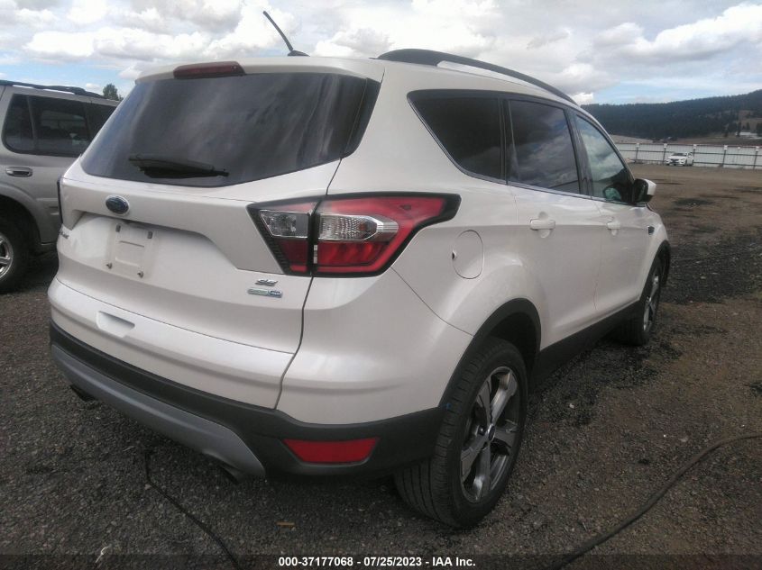 2017 FORD ESCAPE SE - 1FMCU9G94HUE09984