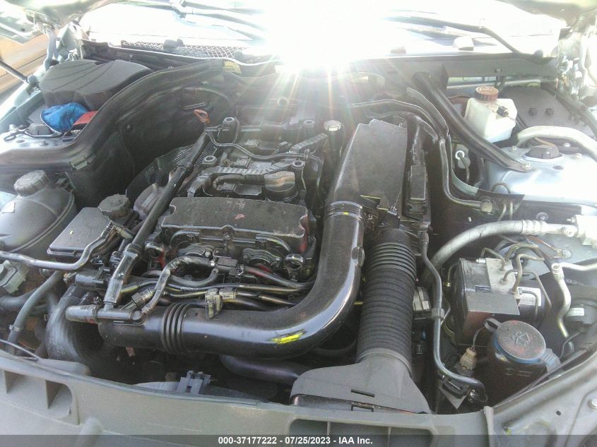 2013 MERCEDES-BENZ C-CLASS C 250 - WDDGJ4HB5DF993044