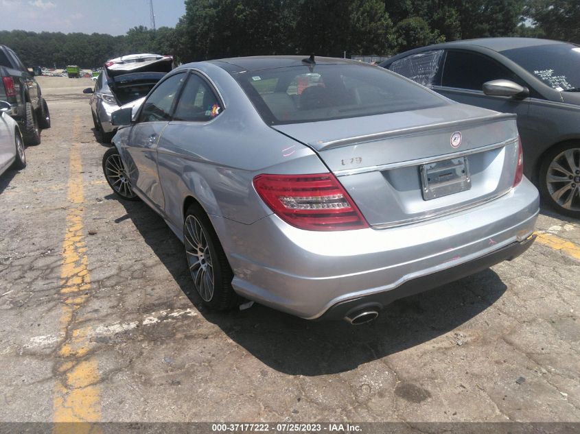 2013 MERCEDES-BENZ C-CLASS C 250 - WDDGJ4HB5DF993044