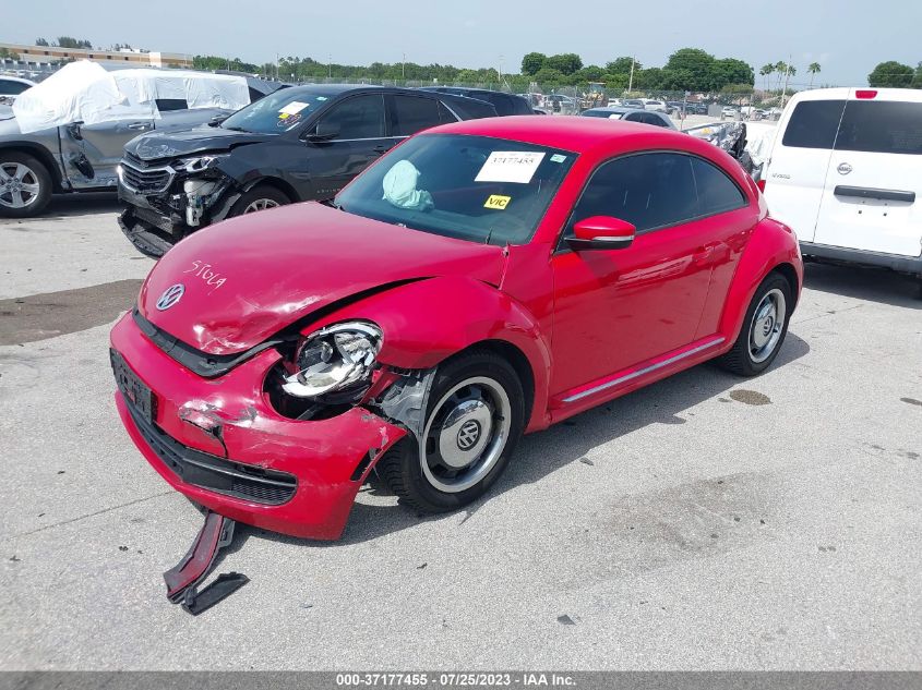 2013 VOLKSWAGEN BEETLE COUPE 2.5L - 3VWJX7AT5DM607125
