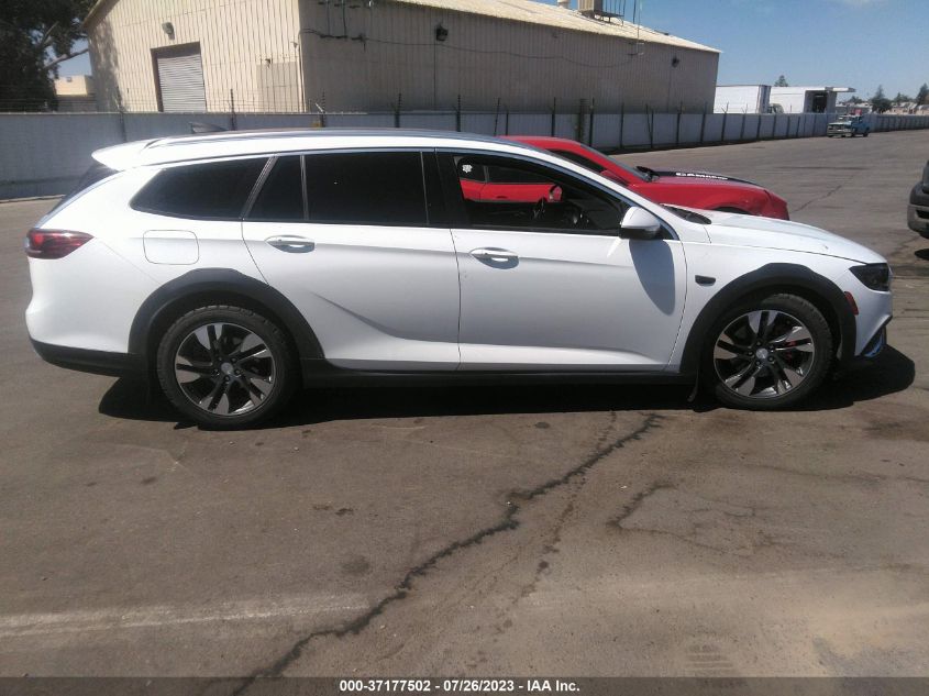 2018 BUICK REGAL TOURX ESSENCE - W04GV8SX8J1099956