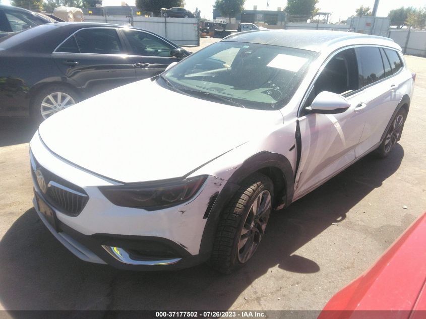 2018 BUICK REGAL TOURX ESSENCE - W04GV8SX8J1099956