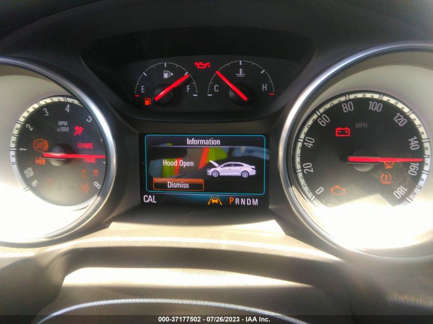 2018 BUICK REGAL TOURX ESSENCE - W04GV8SX8J1099956
