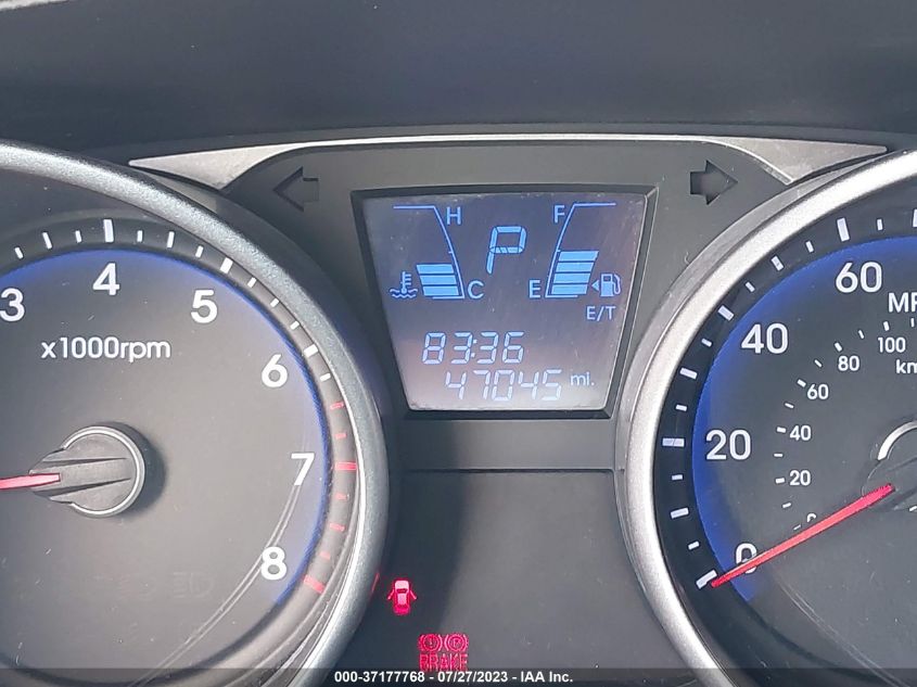 2015 HYUNDAI TUCSON SE - KM8JU3AG3FU009438