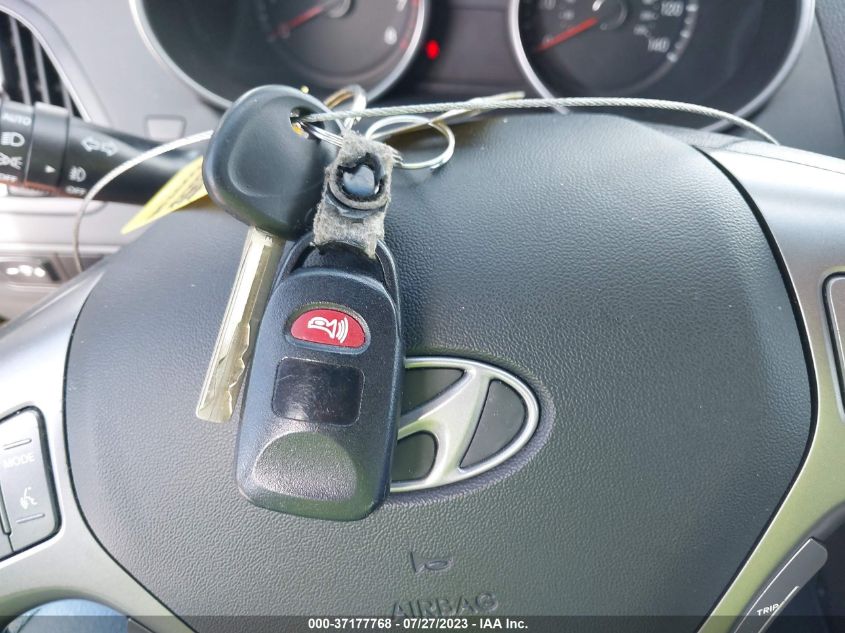 2015 HYUNDAI TUCSON SE - KM8JU3AG3FU009438