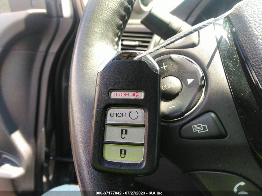 VIN 5FPYK3F7XKB008301 2019 HONDA RIDGELINE RTL-E