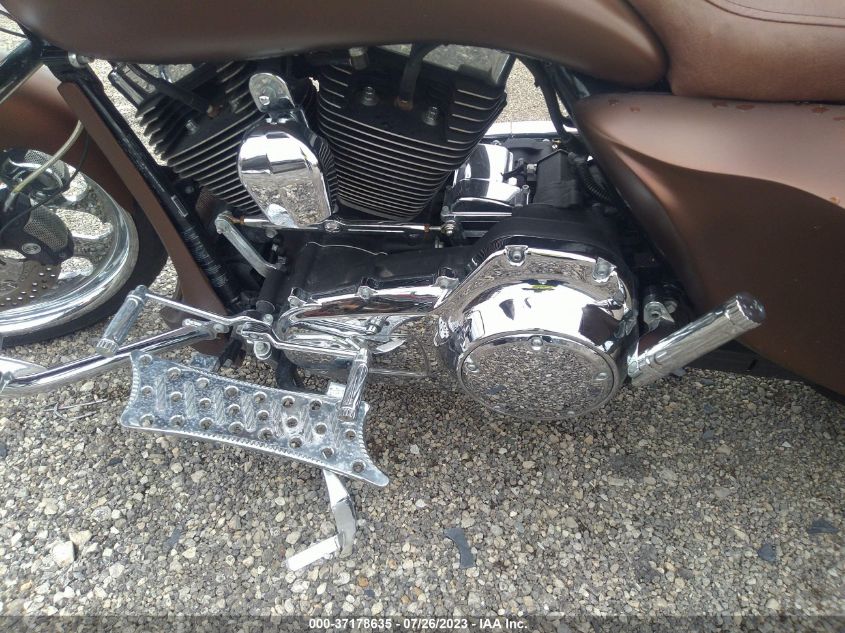 2014 HARLEY-DAVIDSON FLHXS STREET GLIDE SPECIAL - 1HD1KRM19EB647884