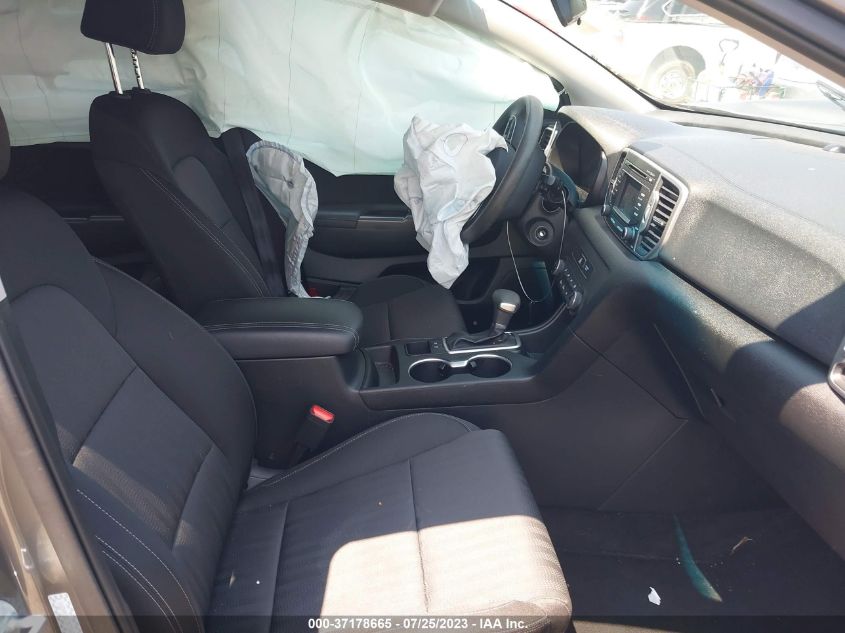 VIN KNDPM3AC7K7548696 2019 KIA SPORTAGE LX