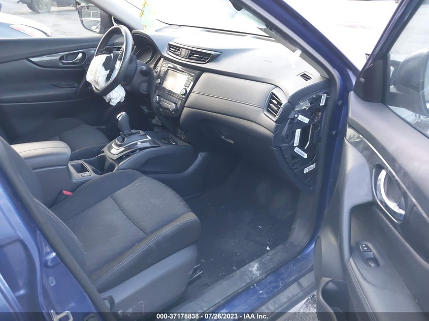 VIN KNMAT2MT7HP549421 2017 NISSAN ROGUE SV