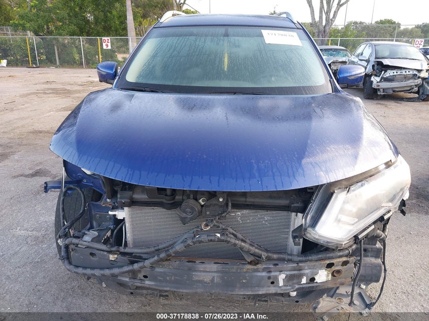 VIN KNMAT2MT7HP549421 2017 NISSAN ROGUE SV