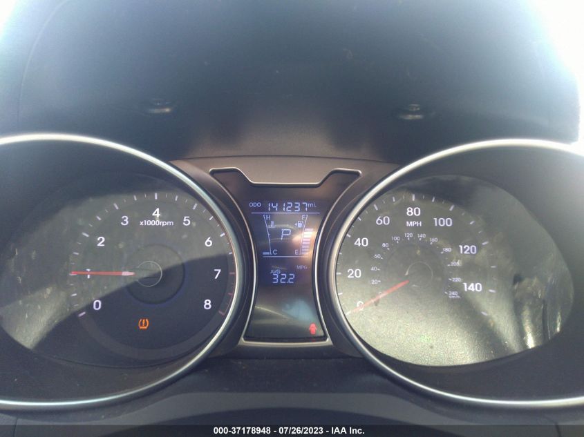 2013 HYUNDAI VELOSTER W/BLACK INT - KMHTC6ADXDU152094