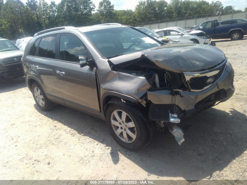 2013 KIA SORENTO LX - 5XYKT4A27DG390084