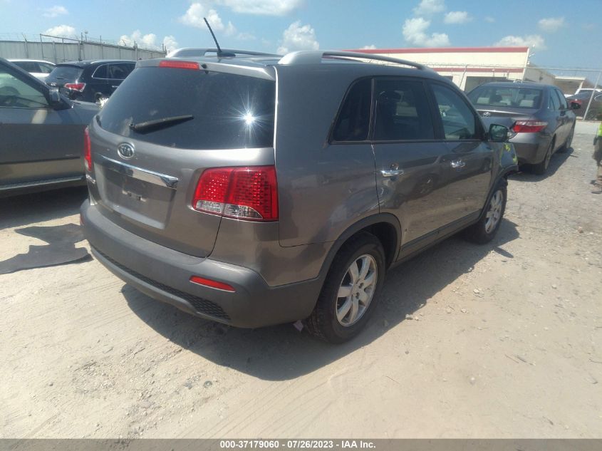 2013 KIA SORENTO LX - 5XYKT4A27DG390084