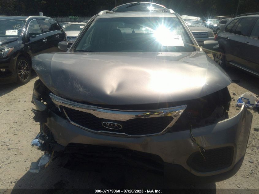 2013 KIA SORENTO LX - 5XYKT4A27DG390084