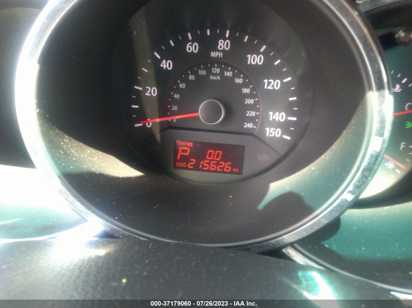 2013 KIA SORENTO LX - 5XYKT4A27DG390084