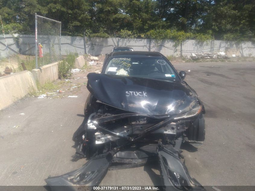 2018 TOYOTA CAMRY SE - JTNB11HK8J3024835
