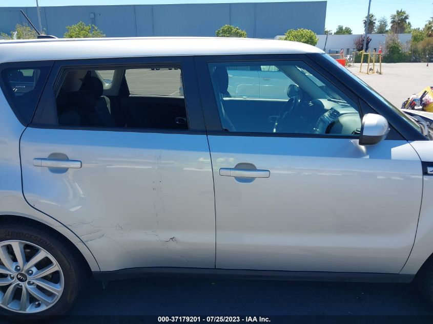 VIN KNDJP3A55J7568619 2018 KIA SOUL no.12