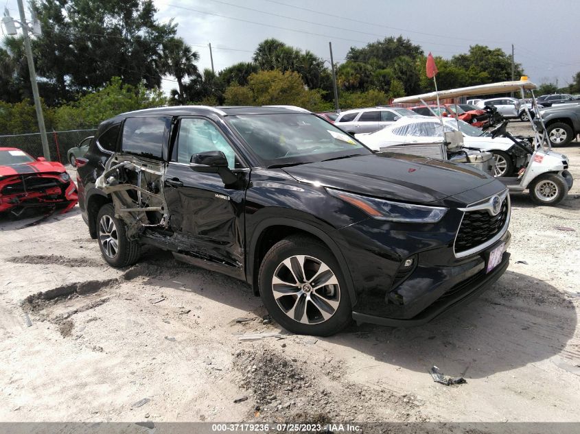 2021 TOYOTA HIGHLANDER HYBRID XLE - 5TDGBRCH5MS069025