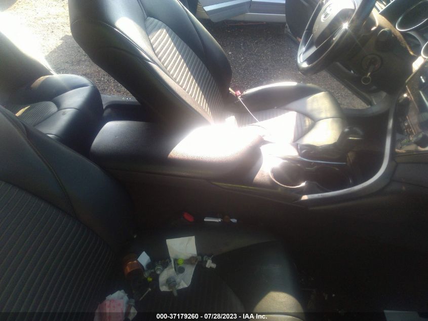 2019 TOYOTA CAMRY L/LE/XLE/SE/XSE - 4T1B11HK7KU733414