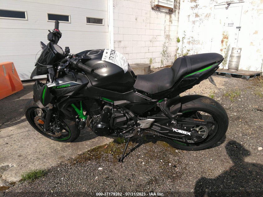 VIN ML5EREN12PDA96367 2023 KAWASAKI ER650 N