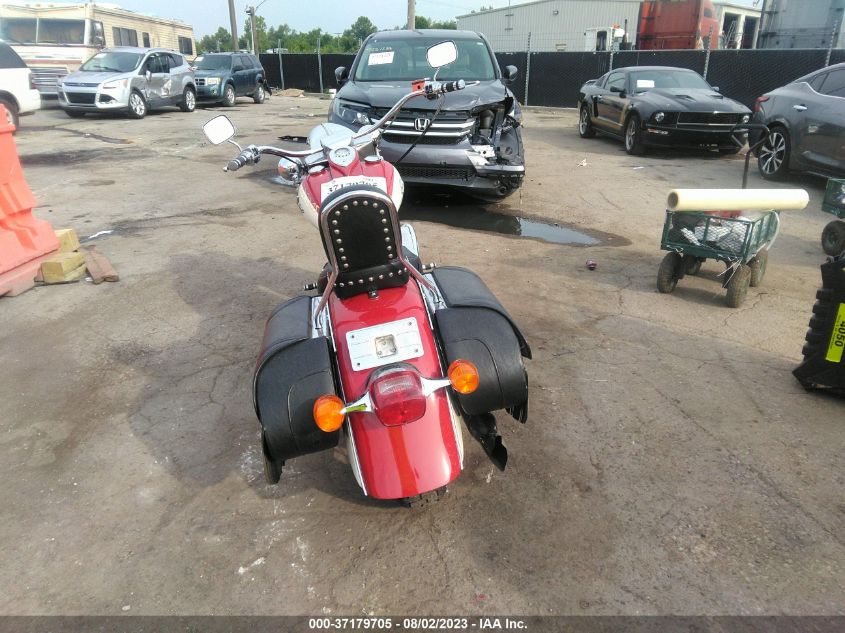 2000 INDIAN MOTORCYCLE CO. CHIEF 5CDCNB512YG004400