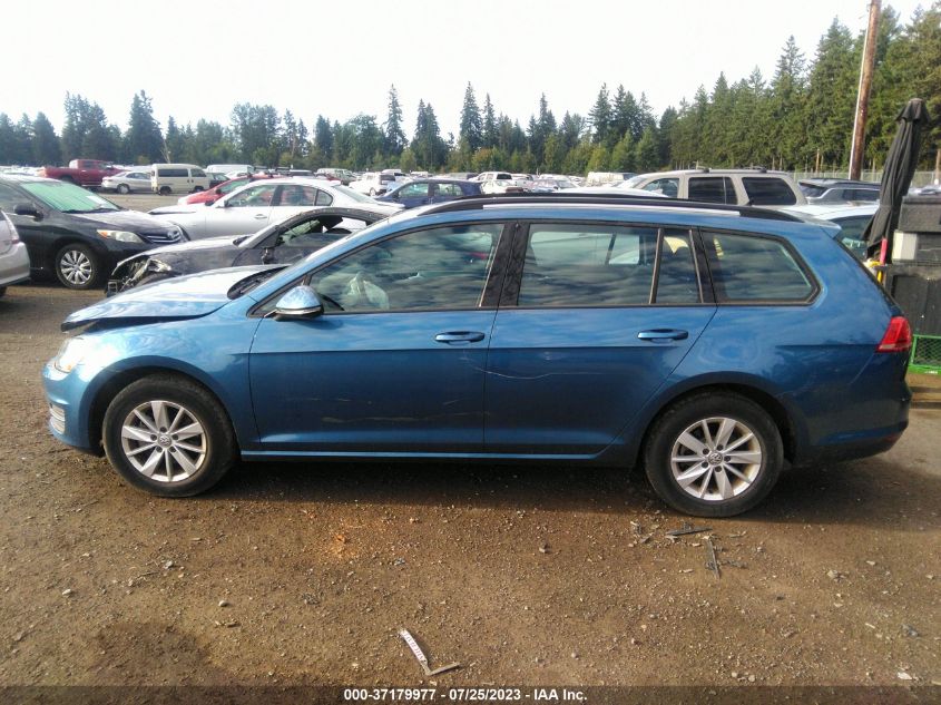2017 VOLKSWAGEN GOLF SPORTWAGEN S 3VWC17AU7HM501185