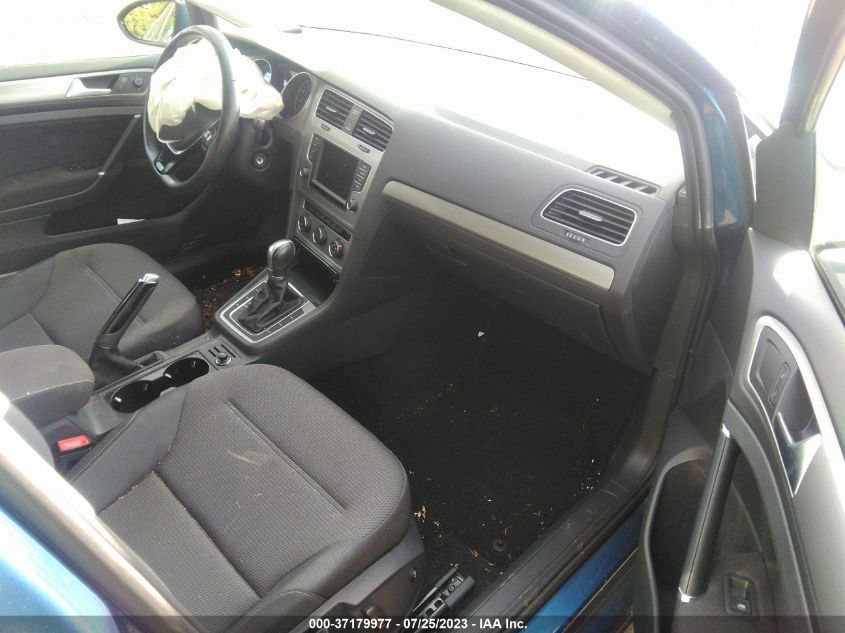 2017 VOLKSWAGEN GOLF SPORTWAGEN S 3VWC17AU7HM501185
