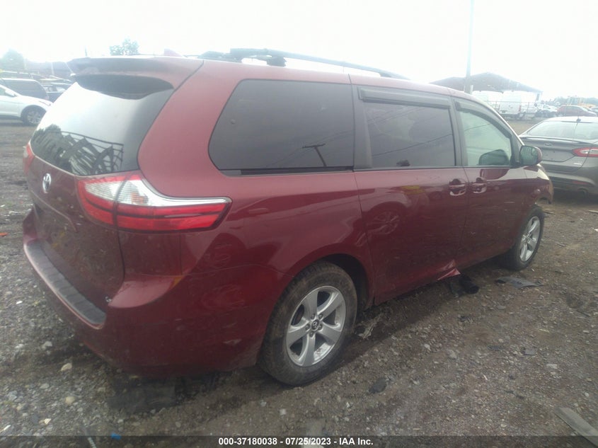 VIN 5TDKZ3DC1JS918861 2018 TOYOTA SIENNA LE